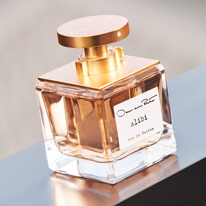 oscar-de-la-renta-alibi-eau-de-parfum-30-ml-1231-312-0030_3--1-
